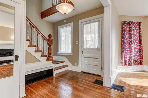 537 S State St, Springfield, IL 62704 photo 6