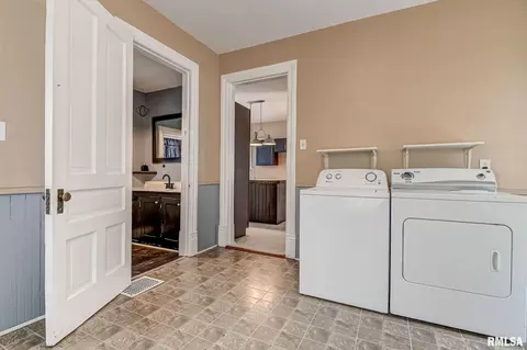 537 S State St, Springfield, IL 62704 photo 19