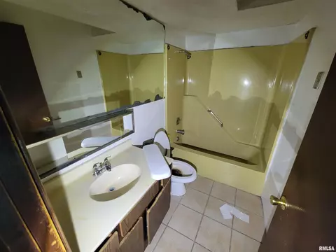 1500 W Enos Ave, Springfield, IL 62702 photo 17