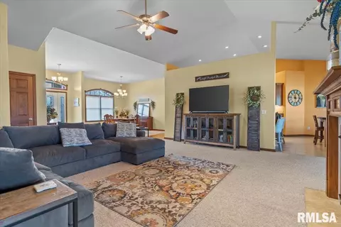 6505 Preston Dr, Springfield, IL 62711 photo 9