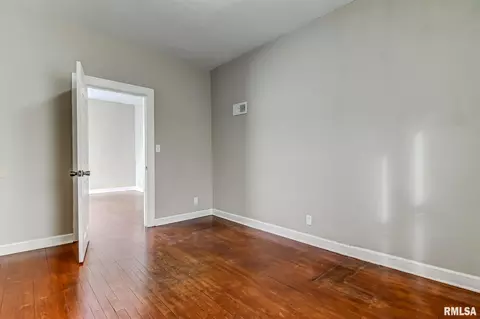 1633 Capitol Ave, Springfield, IL 62704 photo 10