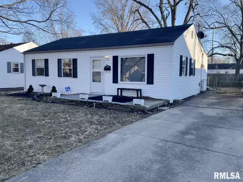 10 Todd Ln, Springfield, IL 62702 photo 1