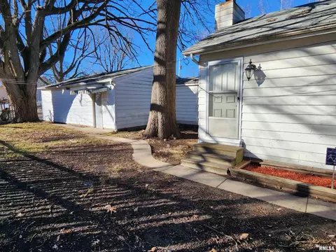1035 N 6th St, Springfield, IL 62702 photo 7