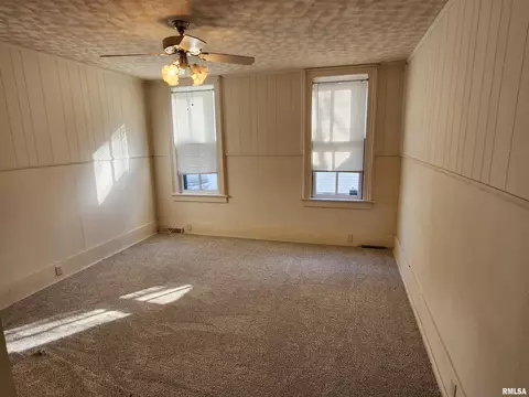 1035 N 6th St, Springfield, IL 62702 photo 13