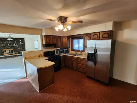 1035 N 6th St, Springfield, IL 62702 photo 16