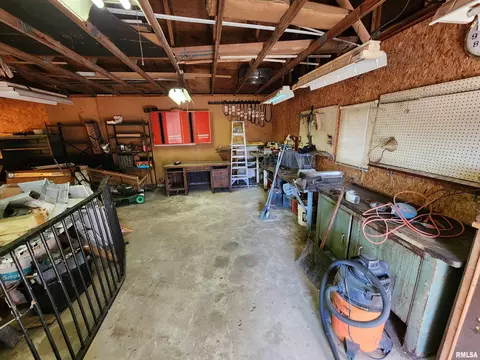 1035 N 6th St, Springfield, IL 62702 photo 33
