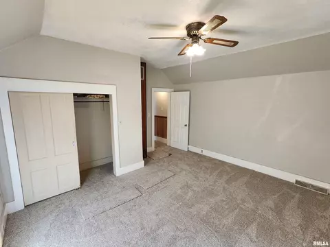 1035 N 6th St, Springfield, IL 62702 photo 26