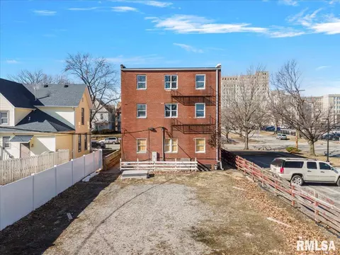 906 S 8th St, Springfield, IL 62703 photo 4