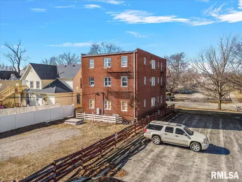 906 S 8th St, Springfield, IL 62703 photo 3