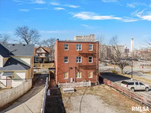 906 S 8th St, Springfield, IL 62703 photo 5