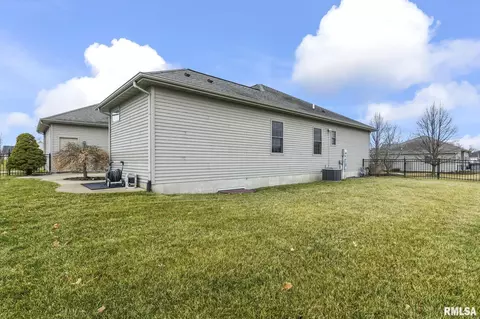 4700 Longfellow Dr, Springfield, IL 62711 photo 31