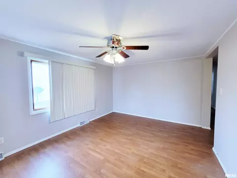 3008 Terra Ct, Springfield, IL 62707 photo 2