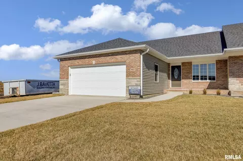 4607 Lasalle Ct, Springfield, IL 62711 photo 2