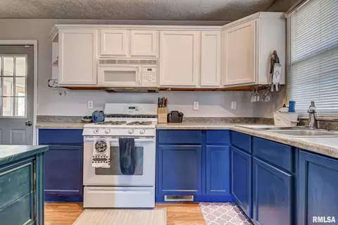 1311 Johnson Ln, Springfield, IL 62702 photo 7