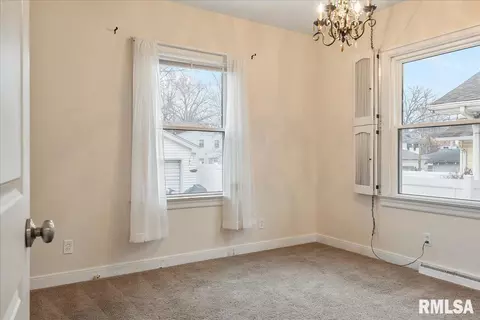 2004 S State St, Springfield, IL 62704 photo 18