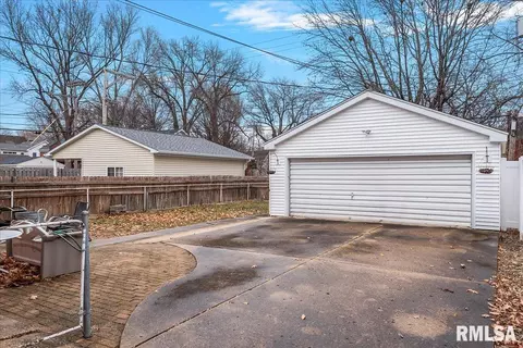 2004 S State St, Springfield, IL 62704 photo 36