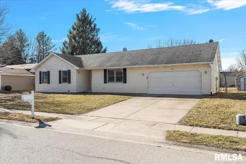 5241 Carlton Dr, Springfield, IL 62712 photo 3