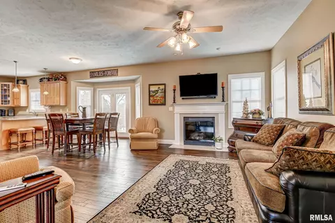 6508 Winterberry Ln, Springfield, IL 62712 photo 9