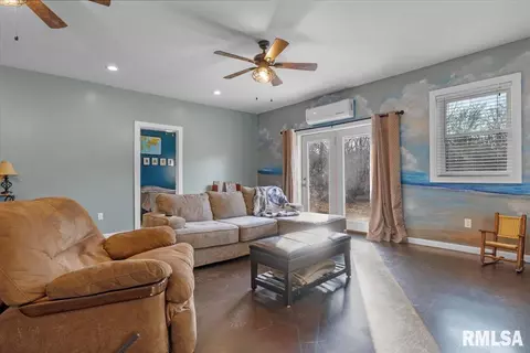 607 Stewart Rd, Franklin, IL 62638 photo 12