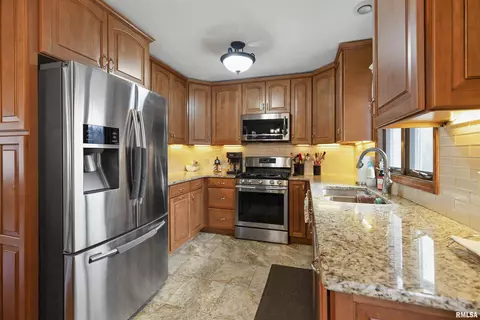 90 Sidener Ln, Springfield, IL 62707 photo 6