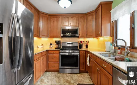 90 Sidener Ln, Springfield, IL 62707 photo 7