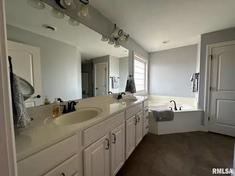 1617 Hoechester Rd, Springfield, IL 62712 photo 7
