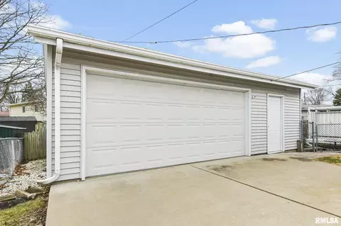 8 St Marys Ct, Springfield, IL 62702 photo 32