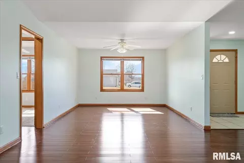 3709 Bergamot Dr, Springfield, IL 62712 photo 11