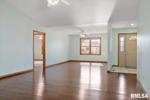 3709 Bergamot Dr, Springfield, IL 62712 photo 10