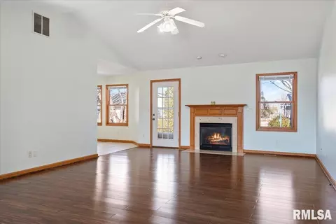 3709 Bergamot Dr, Springfield, IL 62712 photo 7