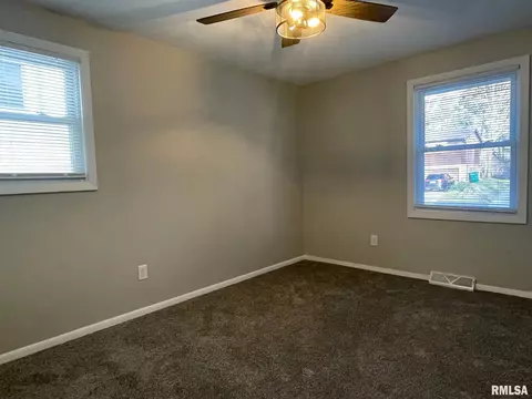 3233 Warner Dr, Springfield, IL 62703 photo 11