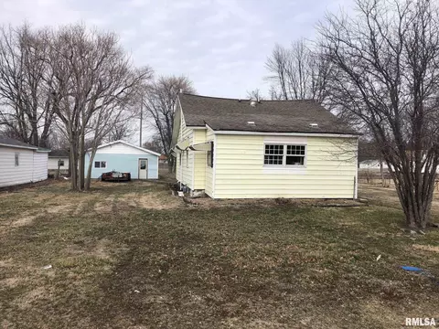218 Hickory St, Kincaid, IL 62540