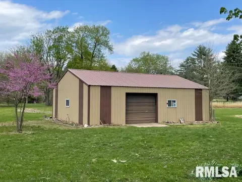200 N Pear St, Topeka, IL 61567 photo 5