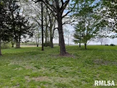 200 N Pear St, Topeka, IL 61567 photo 6