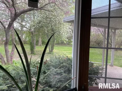 200 N Pear St, Topeka, IL 61567 photo 19
