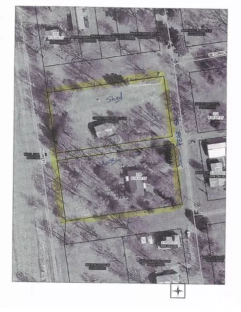 200 N Pear St, Topeka, IL 61567 photo 11