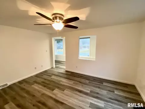 2512 E Keys Ave, Springfield, IL 62702 photo 6