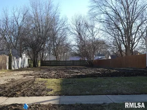 614 W Calhoun Ave, Springfield, IL 62702