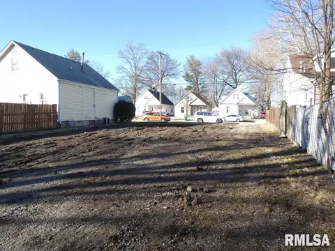 614 W Calhoun Ave, Springfield, IL 62702 photo 5