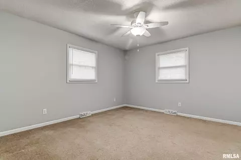 2104-2106 Austin Dr, Springfield, IL 62704 photo 24