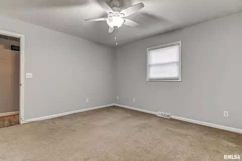 2104-2106 Austin Dr, Springfield, IL 62704 photo 25