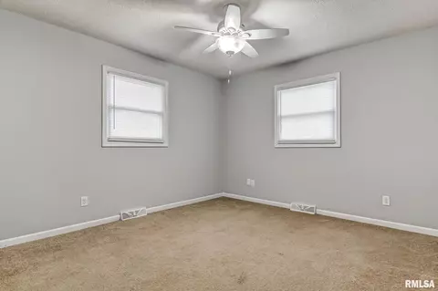2104-2106 Austin Dr, Springfield, IL 62704 photo 23