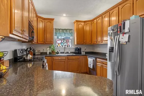 6504 Willow Springs Rd, Springfield, IL 62712 photo 14