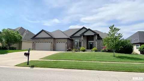 2504 Pebble Beach Dr, Springfield, IL 62704 photo 1