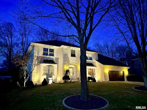 3005 Hedgerow Ln, Springfield, IL 62704