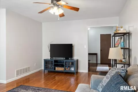 7 Roosevelt Rd, Springfield, IL 62703 photo 18