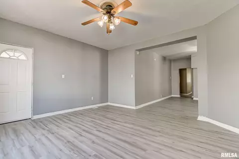 709 S Macarthur Blvd, Springfield, IL 62704 photo 4