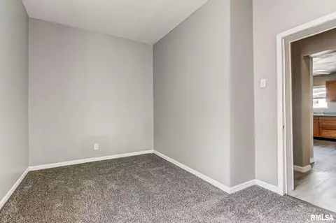 709 S Macarthur Blvd, Springfield, IL 62704 photo 11