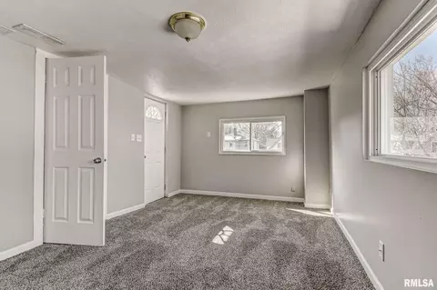 709 S Macarthur Blvd, Springfield, IL 62704 photo 16