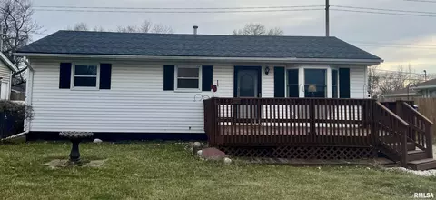 2077 Hastings Rd, Springfield, IL 62702 photo 2